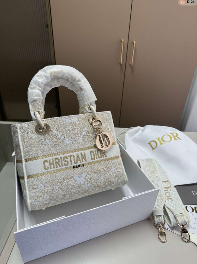 Dior Diana bag10