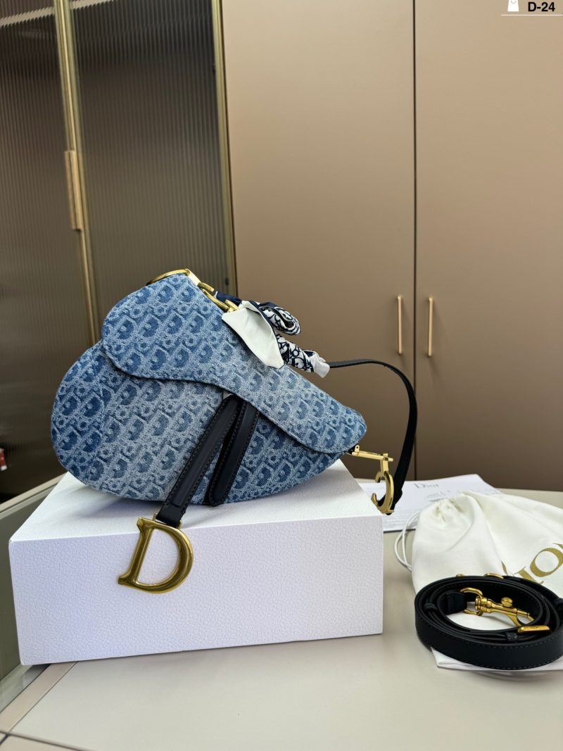 Dior saddle bag