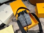 -Fendi Mon Tresor small bucket bag