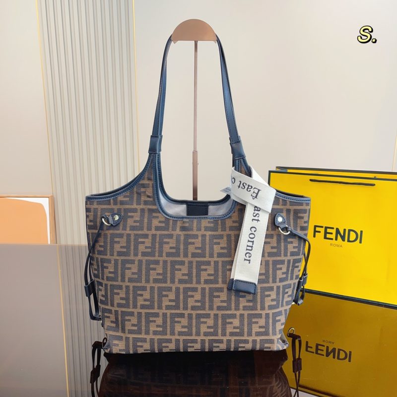 Fendi Shopping Bag ️Handbag