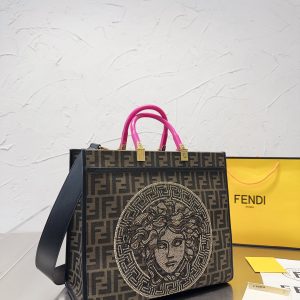 ⭐️ My favorite Fendi graffiti tote bag