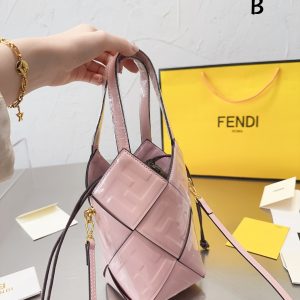 Petit seau Fendi