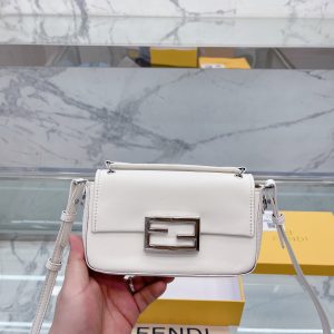 ｜Fendi Vintage mini baguette bag