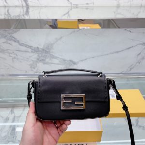 ｜Fendi Vintage mini sac baguette