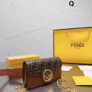 sac de taille fendi sac polyvalent