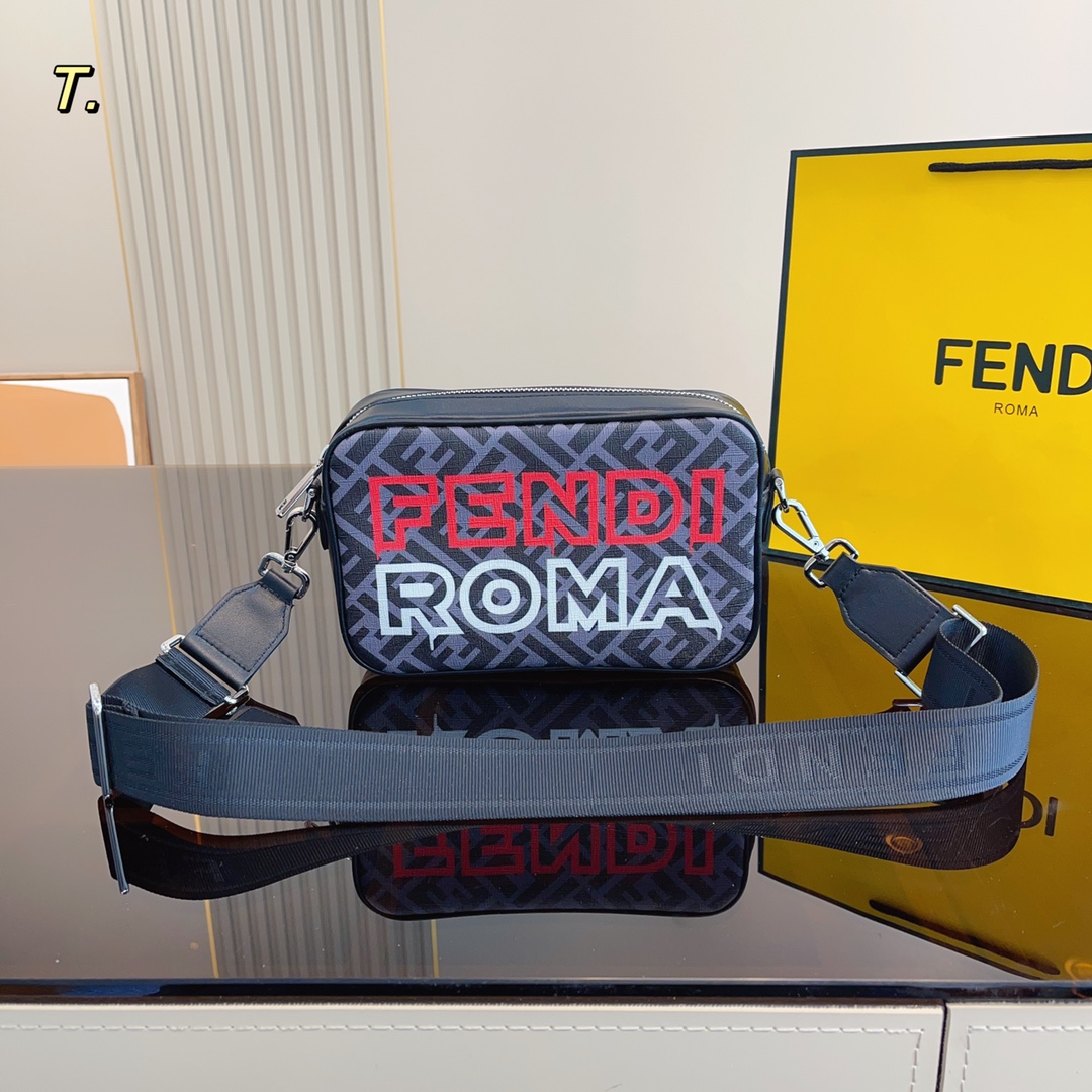 Sac à caméra Fendi pour homme sac à bandoulière réglable