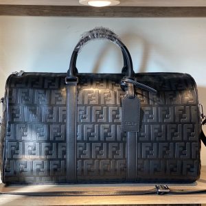 FENDI 2024 must-have travel items for trendy men New embossed series travel bag✈Original molded custom hardware Original YKK zipper You are the most handsome Item number: 8008 Size: 50cm✖18cm ✖27cm