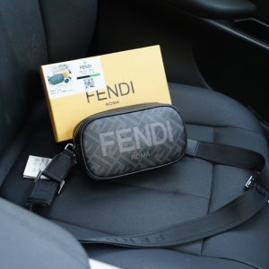 Fendi's official website synchronizes the high version of the backpack