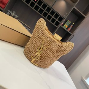 Aereo box✈️, dimensioni: 33*30cm,YSL Saint Laurent rafia woven shopping bag,La borsa che porto in estate è così carina, mi dà un'atmosfera pigra, borsa ascellare estiva, è davvero bello scattare foto mentre si viaggia,Ogni piccola fata dovrebbe avere una shopping bag di paglia in estate. Borsa della spesa a cestino vegetale,723383bf08ae