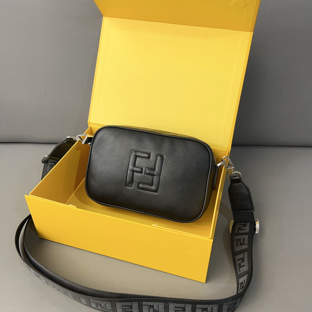 FENDI Fendi