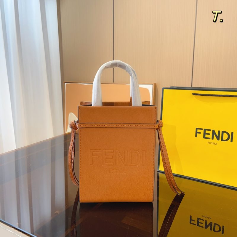 Fendi FENDI Tote bag◎ i fendi eekaboo x-Tote Tote bag