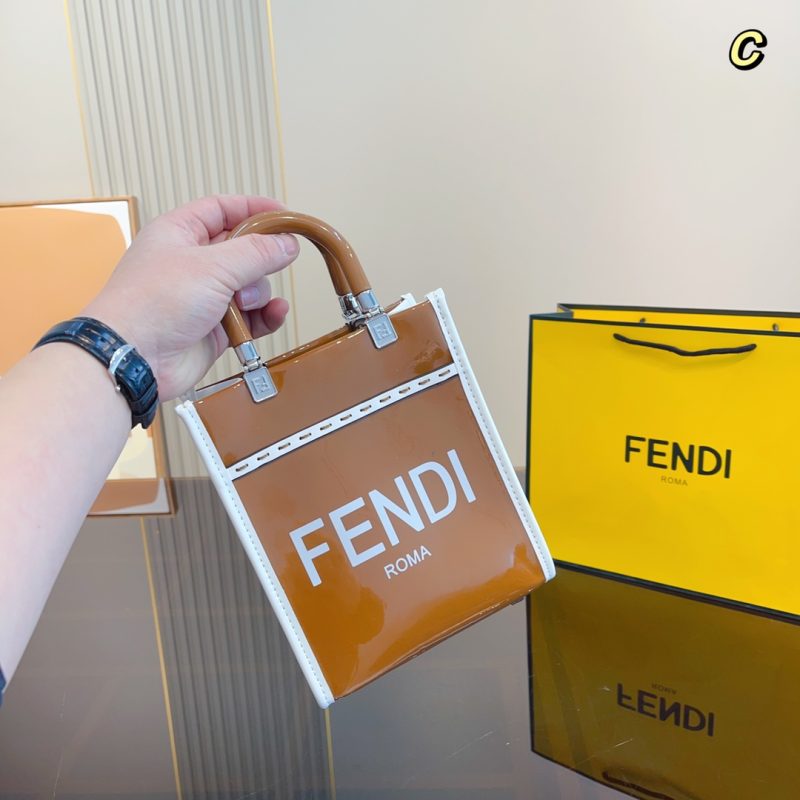 . Fendi Fendi's new glossy tote FF new shopping bag