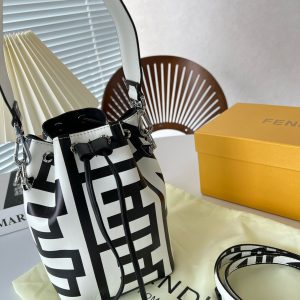 With folding box Fendi co-branded bucket bag FENDI ROMA