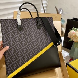 Fendi Tote bag