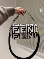 ｜Fendi Vintage baguette bag