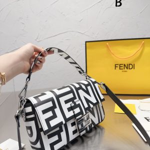 ｜Fendi Vintage baguette bag