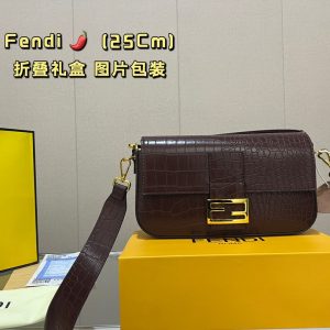 Fendi Fendi crocodile pattern baguette