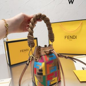 FENDI’s small bucket has a large capacity and can really be filled