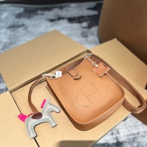 Boîte pliante en cuir pur Hermès Eveline