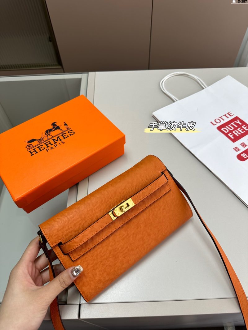 Hermès Kelly clutch