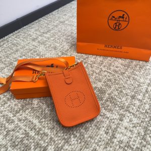 Tabella di riferimento dei colori della mini Eveline di Hermès✅