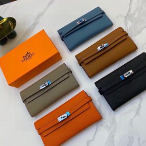 Kelly Wallet Hermès Classic Wallet 20% off  Fully cowhide inside and out