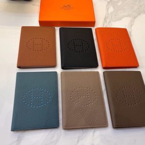 Hermès classic wallet and passport holder  Full cowhide inside and outside