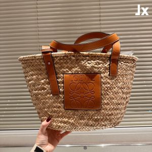 ewe Loewe 21 new summer straw bag Basket Bag vegetable basket woven leather shopping bag beach  ️vacation ⛱️ handbag. Size: 28 21cm