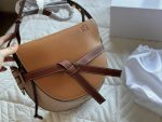 Loewe/Luo Yiwei te Bag saddle bag crossbody bag