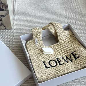 oewe Luo Yiwei summer new straw bag Basket Bag vegetable basket woven leather shopping bag beach  ️vacation ⛱️ handbag. Size: 30 25cm