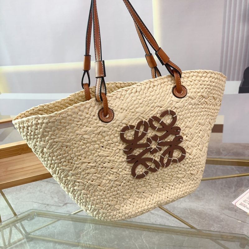 ewe Loewe straw woven tote summer new straw bag Basket Bag woven shopping bag beach  ️vacation ⛱️ handbag. Size 35.25ch