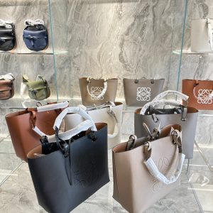 The Loewe commuter tote bag that will give you a “pay raise”!