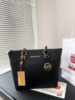 Replica Michael Kors Bag