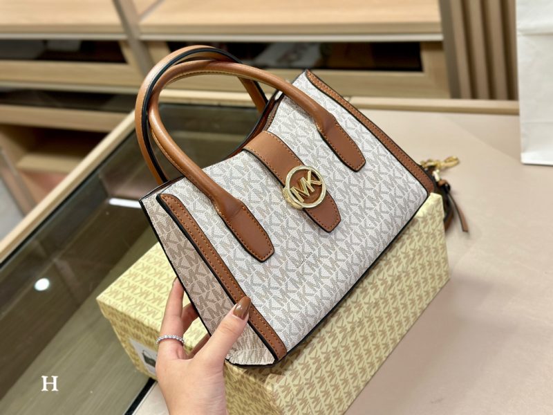 Replica Michael Kors Bag