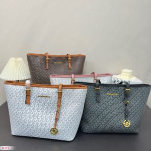 Michael Kors Bags/Hand Bags