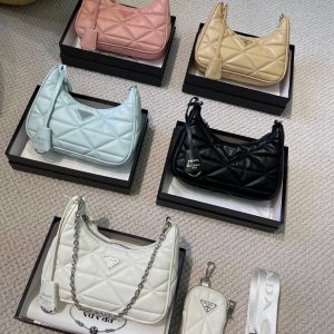 With box Prada three-in-one portable crossbody waist bag multi-purpose PRADA hot model original development [strong] [strong] summer hot model beautiful [Lightning] [Lightning] Love [color] [color] The original version feels very good