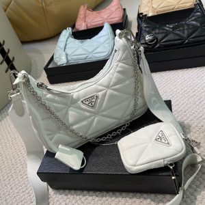 With box Prada three-in-one portable crossbody waist bag multi-purpose PRADA hot model original development [strong] [strong] summer hot model beautiful [Lightning] [Lightning] Love [color] [color] The original version feels very good