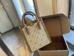 Replica Tory Burch Bag