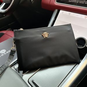 Produits haut de gamme‼ ️La dernière pochette de Versace