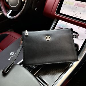 Merce di alta gamma‼ ️ L'ultima pochette "Versace"