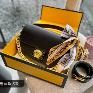 Folding gift box with scarf