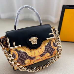 Fendi Versace co-branded shoulder and armpit bag with three ways to carry it