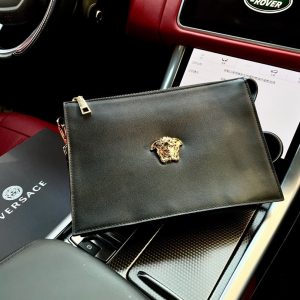 High-end goods‼ ️The latest "Versace" clutch bag