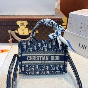 Replica della borsa Dior