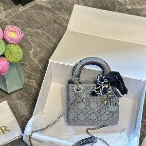 Replica della borsa Dior