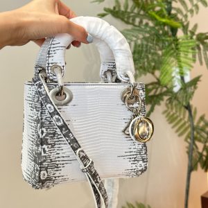 Replica della borsa Dior