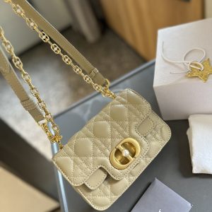 Replica della borsa Dior