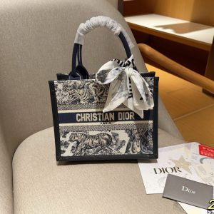 Replica della borsa Dior