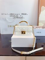 Replica della borsa Dior