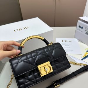 Replica della borsa Dior